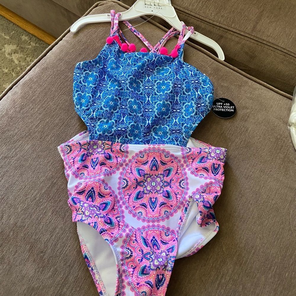 - Nicole Miller One piece swimsuit med 10